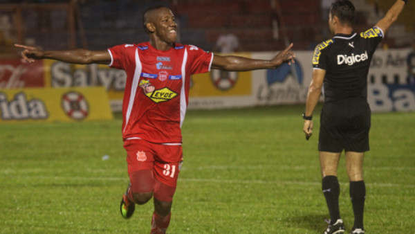 EN VIVO: Victoria y Vida empataron 1-1