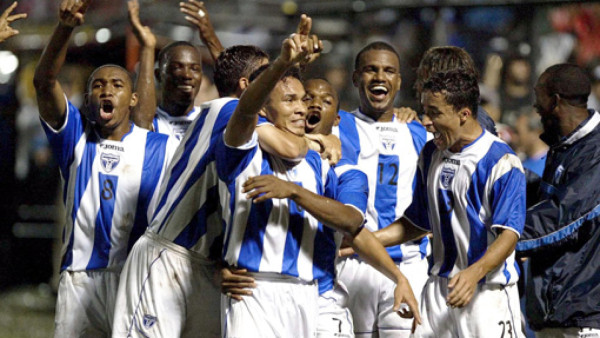 El día que Honduras goleó 5-2 a Costa Rica