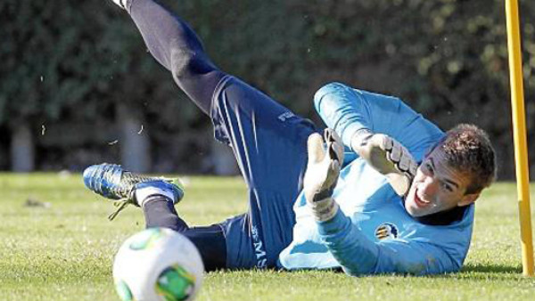 Vicente Guaita, el portero que Barcelona le sigue los pasos