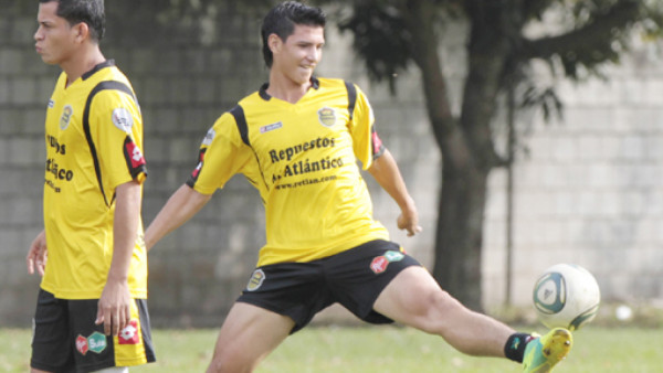 Zanabria hará debutar ante Marathón a jugador de 17 años