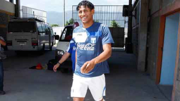 Carlo Costly: 'Juego con quien yo quiera'