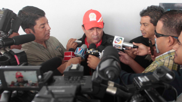 Nahún Espinoza también se une al Olimpia