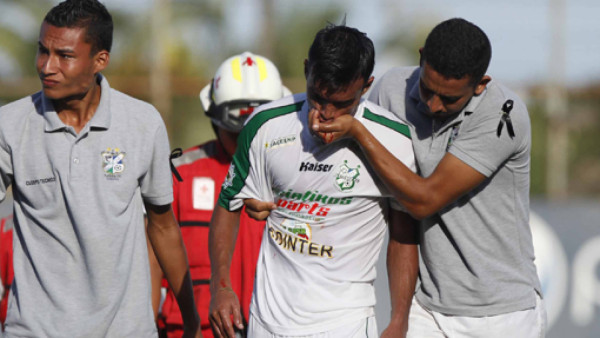Odis Borjas perdió dos dientes ante Vida