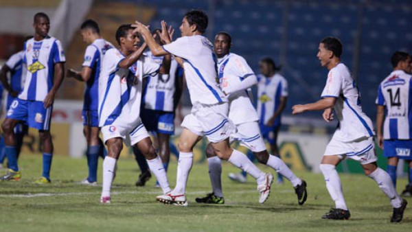 Olimpia vuelve a perder en Tegucigalpa