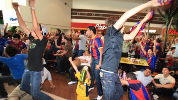 Aficionados del Barcelona sufrieron la clasificación en Honduras