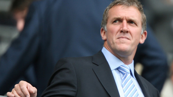 Gerente de Manchester City renuncia por meterse en líos