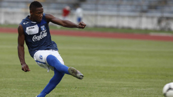Rommel Quioto hizo su debut con Honduras