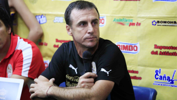 Tosello: 'Real España nos arrinconó'