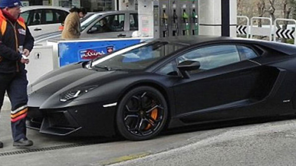 CR7 estrenó su Lamborghini Aventador