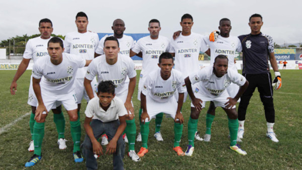Lavandera le embargó taquilla a Platense