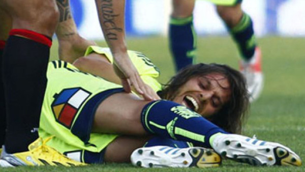 VIDEO: Escalofriante lesión de rodilla sufrió un futbolista