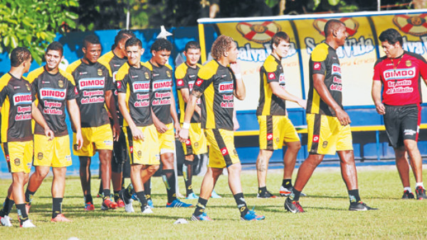 Real España ya piensa en el título del próximo torneo