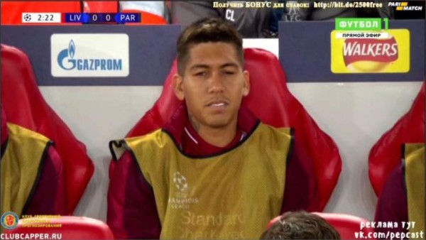 Curioso: Roberto Firmino entrena con anteojos al estilo Edgar Davids