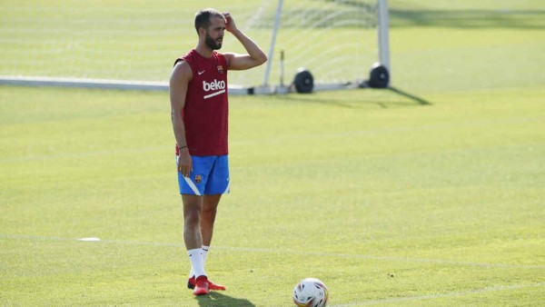 La operación salida que debe ejecutar Laporta en el Barcelona: Cinco salidas en solo 11 días