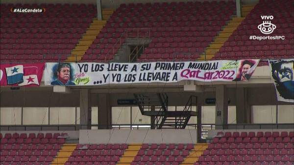 La tela que ya está en el estadio Rommel Fernández y que va dedicada al Bolillo Gómez.