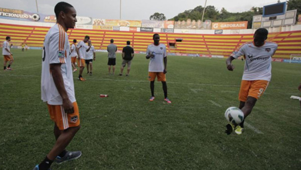 Boniek García descansó y no jugará hoy ante el FAS