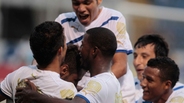 EN VIVO: Olimpia ya golea al Choloma