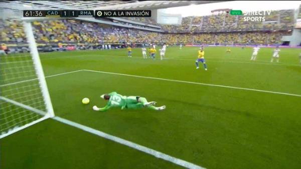 La parada de Lunin en el penal ejecutado por Negredo.