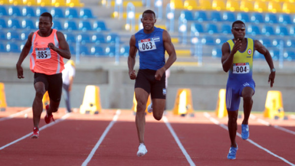 Rolando Palacios saca la cara por Honduras y rompe récord