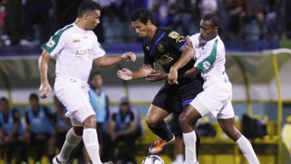 Tricampeón Olimpia ya es líder en Honduras