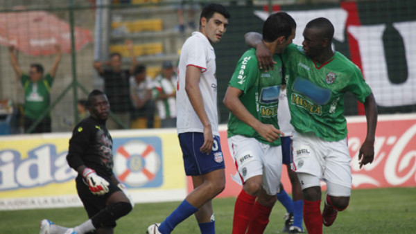 Marathón agranda su invicto en casa