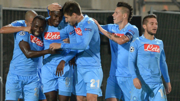 Nápoli hunde al Marsella en la Champions League