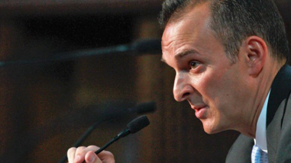 Director de agencia que sancionó a Lance Armstrong fue amenazado