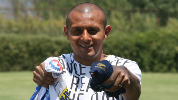 Sergio Mendoza revive los clásicos.