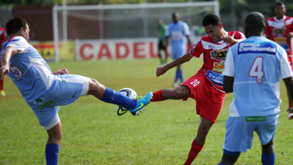 R. Sociedad a la final con mucha polémica