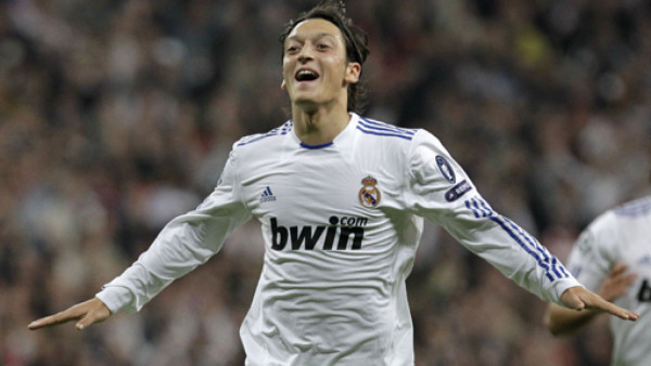 Özil: 'El español es muy difícil hablarlo'