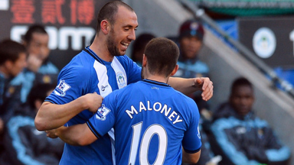 El Wigan con Maynor Figueroa vuelve a la victoria