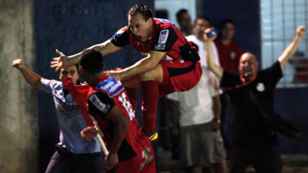 Deportes Savio gana en Copán y sueña con su primera final