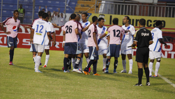 Olimpia y Motagua, pierden los dos