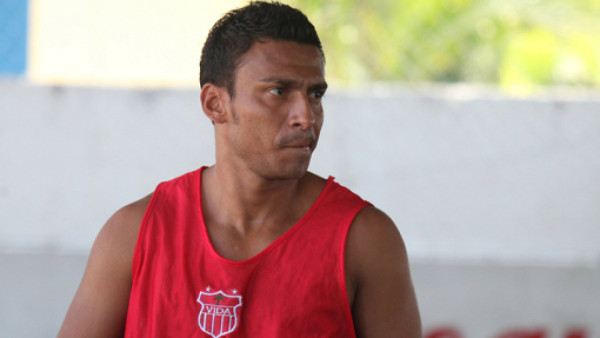 Francisco Pavón y Lenín Suárez cerca del Deportes Savio