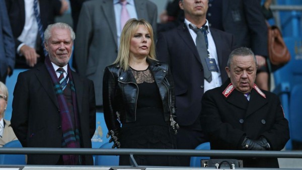 Emma Benton-Hughes, de actriz de cine para adultos a directiva del West Ham de Inglaterra