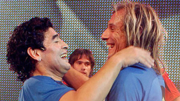 Caniggia cree que Maradona se merece otra oportunidad