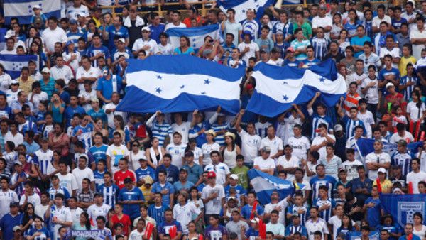 Afición refleja preocupación tras actuación de Honduras