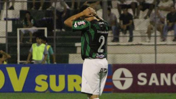 Un autogol difícil de creer en Argentina