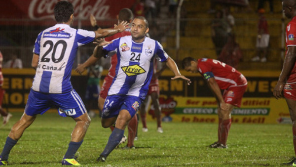 Victoria sacó su negocio ante el Vida
