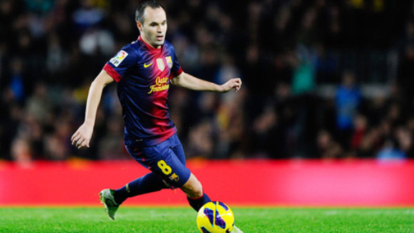 Iniesta, 'Mejor constructor de juego”