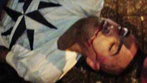 VIDEO: Futbolista del Newcastle es noqueado en plena calle