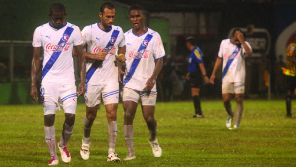 Olimpia repite mala racha del 2001 y 2008