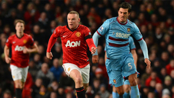 Manchester United sigue en la cima de la Premier