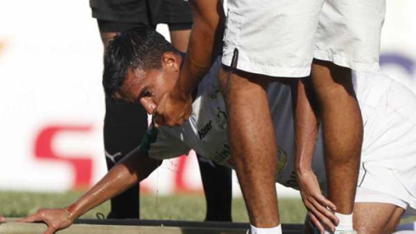 Odis Borjas perdió dos dientes ante Vida