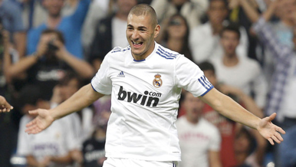 Wenger pide la llegada de Benzema