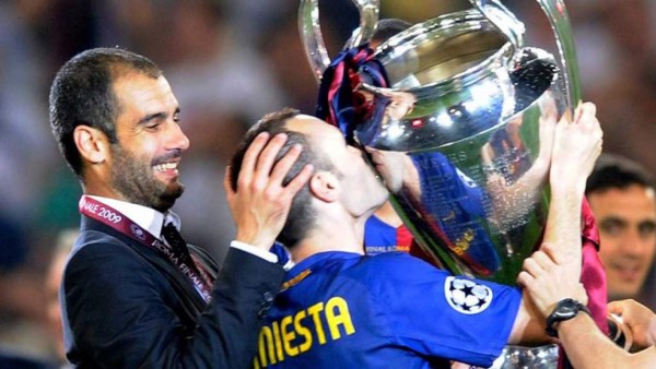 Iniesta y sus 15 inolvidables e icónicas fotografías con el Barcelona