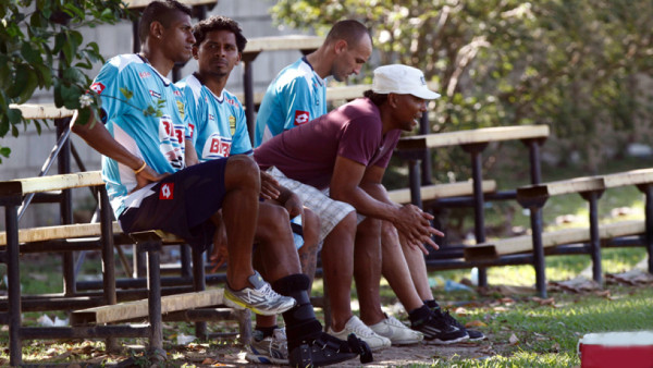 Inmovilizan a Carlo Costly durante una semana