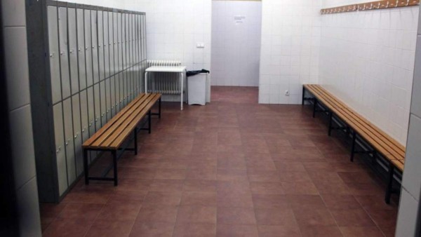 Increíble: El humilde y pequeño estadio donde tendrá que jugar el Real Madrid en Copa del Rey