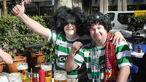 Aficionados del Celtic también se hacen sentir en Barcelona