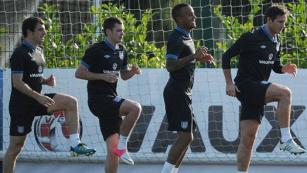 Lampard y Bertrand abandonan la concentración inglesa